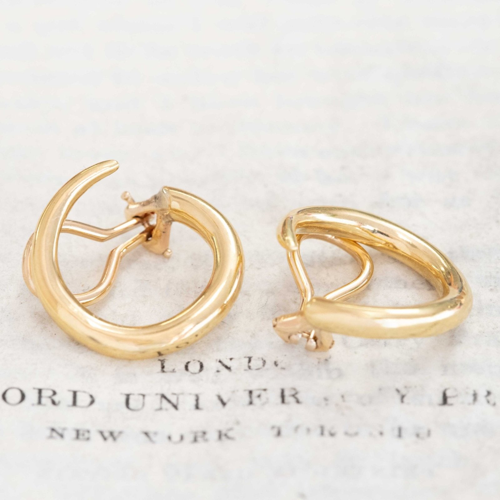 Vintage Swirl Clip-On Earrings, by Aldo Cipullo - Image 3